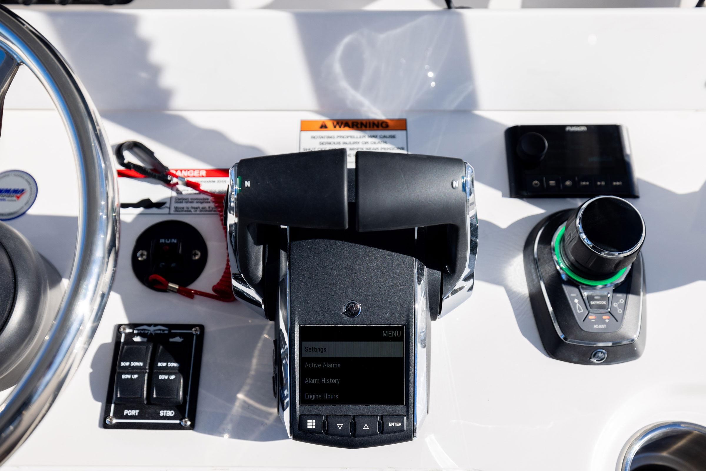 Invincible 39 Monohull Center Console Boat