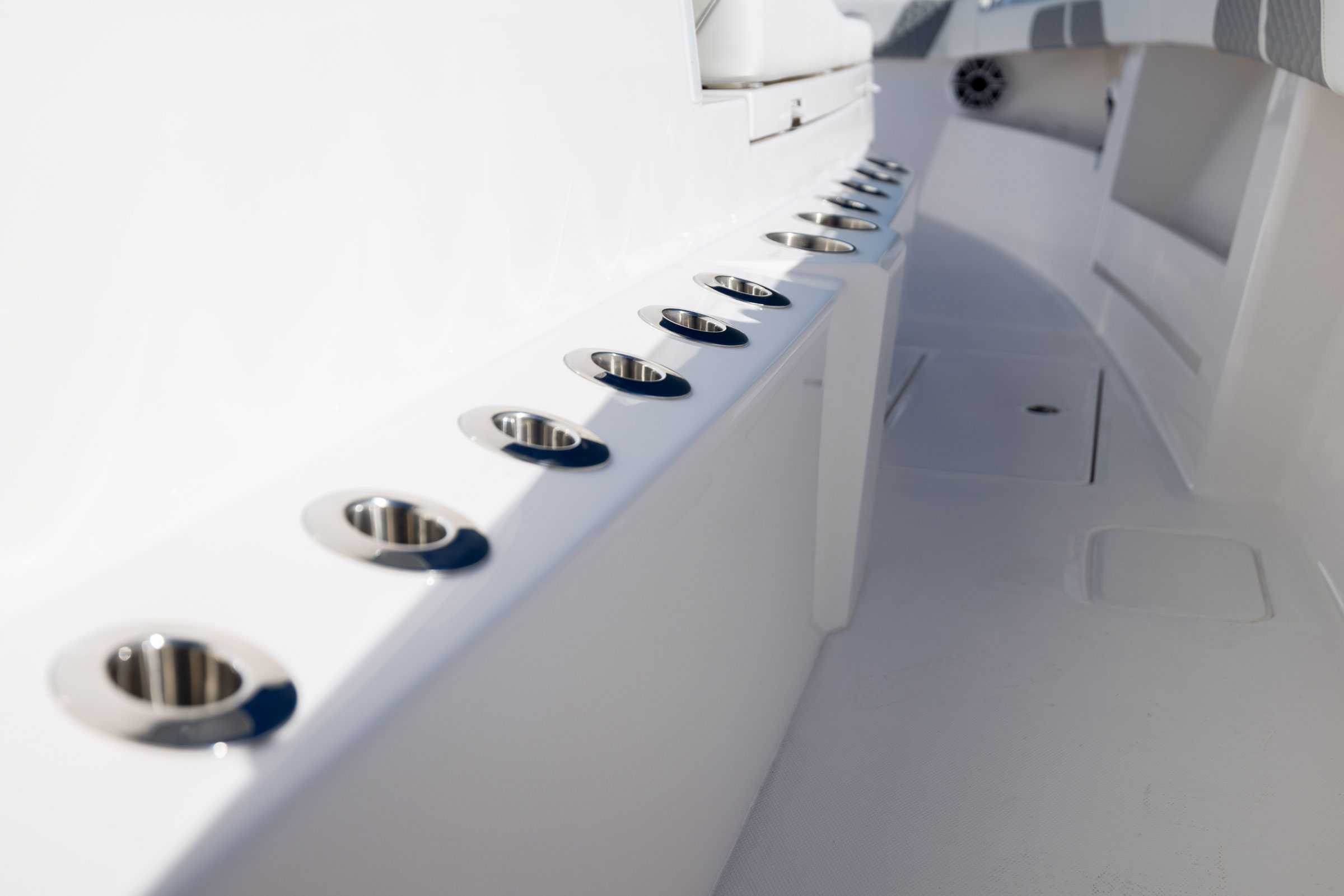 Invincible 39 Monohull Center Console Boat