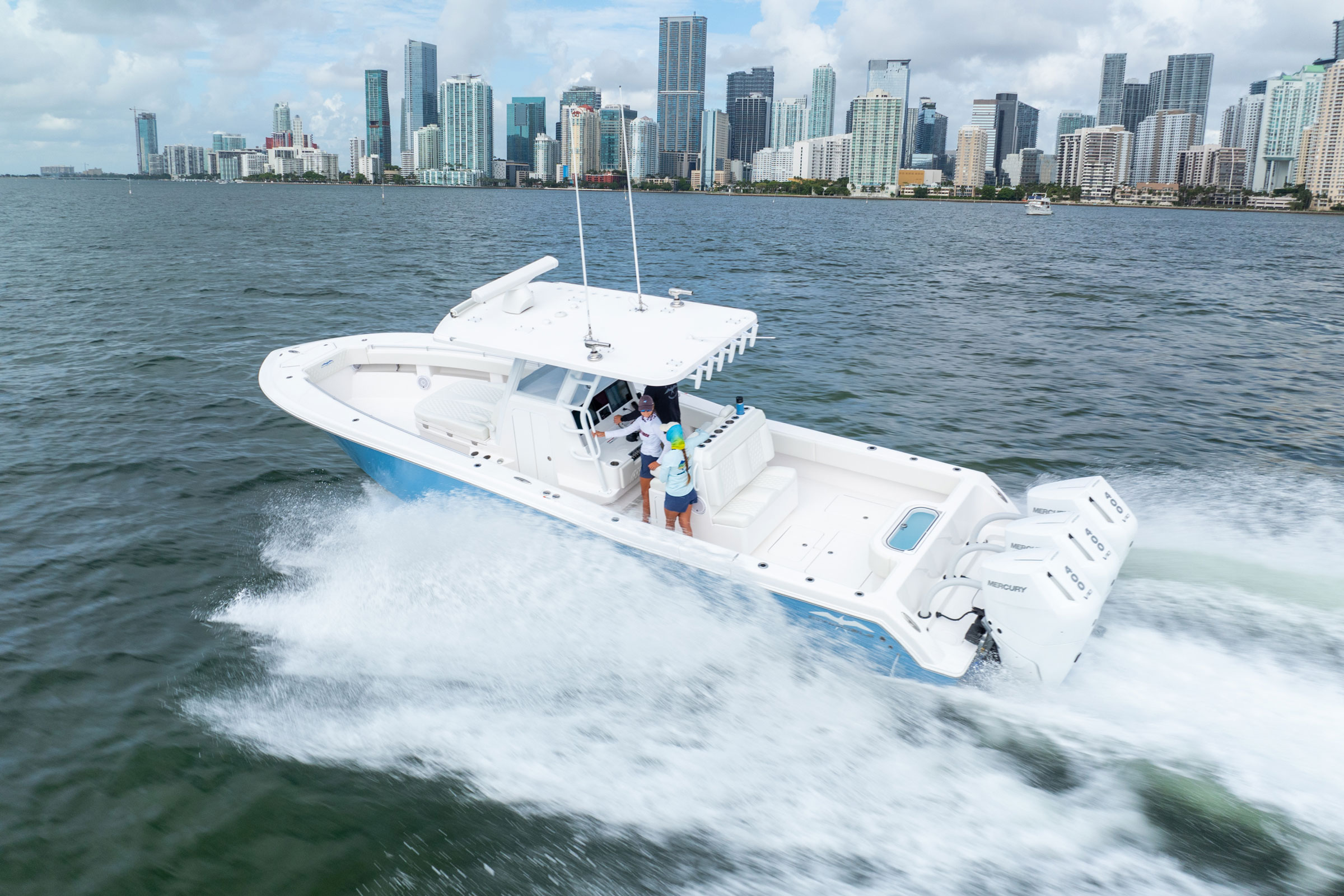 36 Open Fisherman Center Console by Invincible Boats